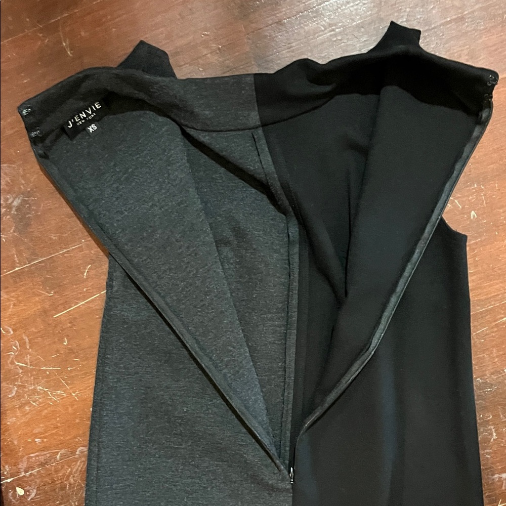 🌻3/$15🌻 Chic Two-Tone Sleeveless Mini Dress - Picture 8 of 9